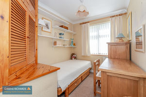 Bedroom- click for photo gallery